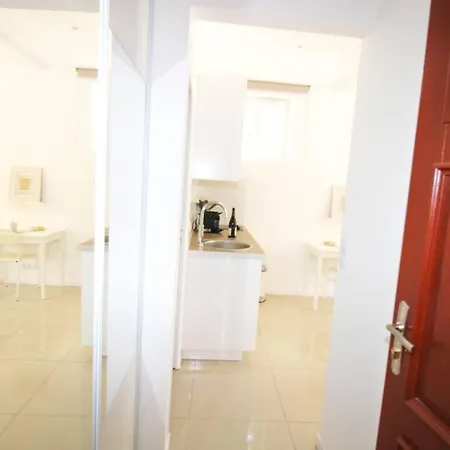 Studio B6 Yourhosthelper Lägenhet Antibes